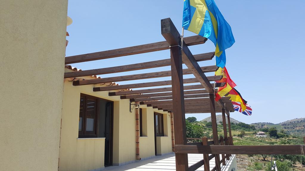 Agriturismo Gessi كالاتافيمي المظهر الخارجي الصورة
